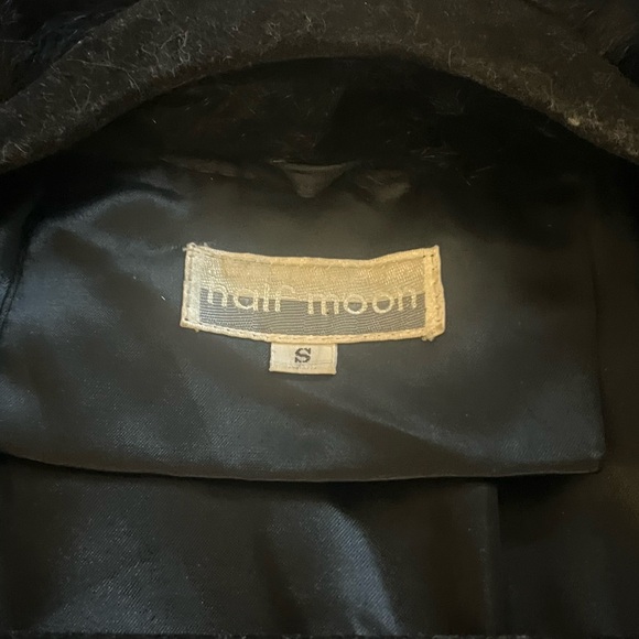 Half Moon Rabbit hair black coat - Picture 4 of 5
